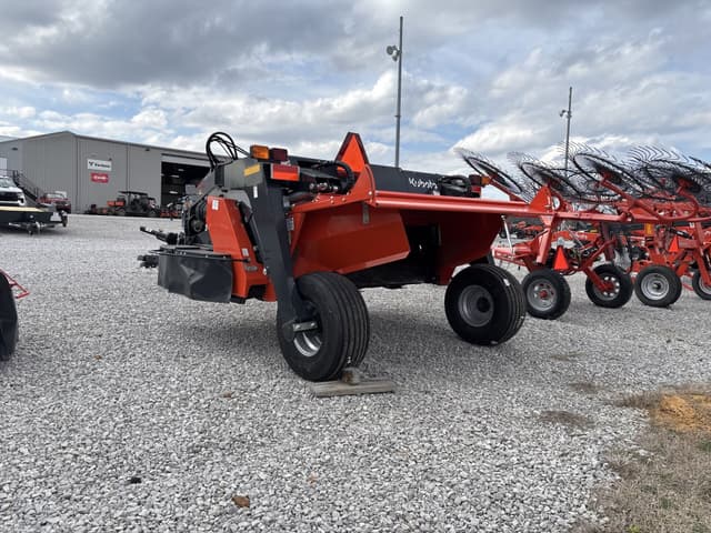 Image of Kubota DMC8028R equipment image 4