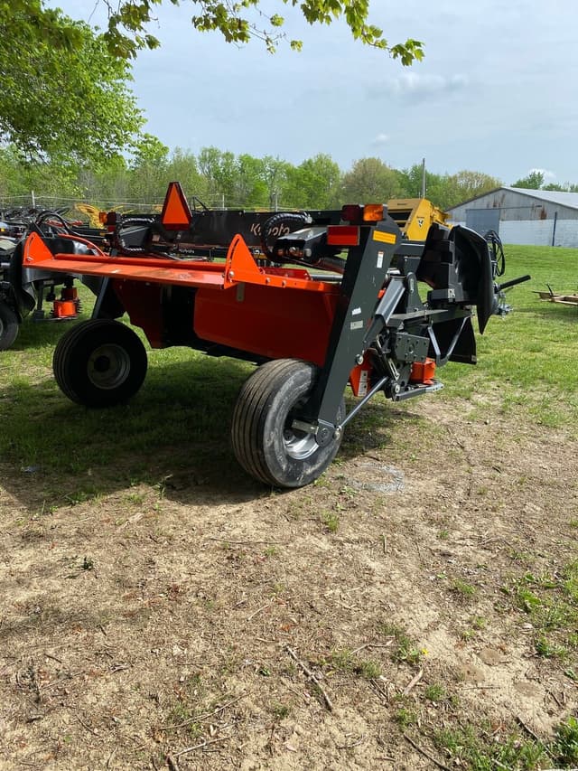 Image of Kubota DMC8032R equipment image 2
