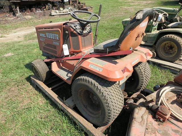 Image of Kubota G4200 equipment image 4