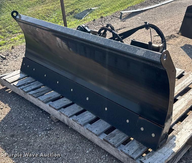 Kubota DZ3084 Equipment Image0