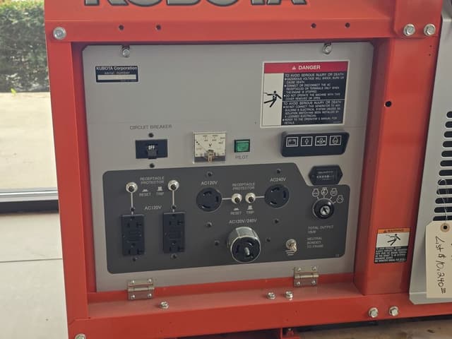 Image of Kubota GL11000 equipment image 2