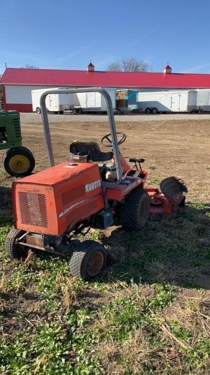 Image of Kubota F2000 equipment image 4