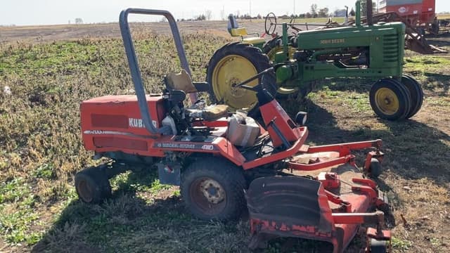 Image of Kubota F2000 equipment image 3