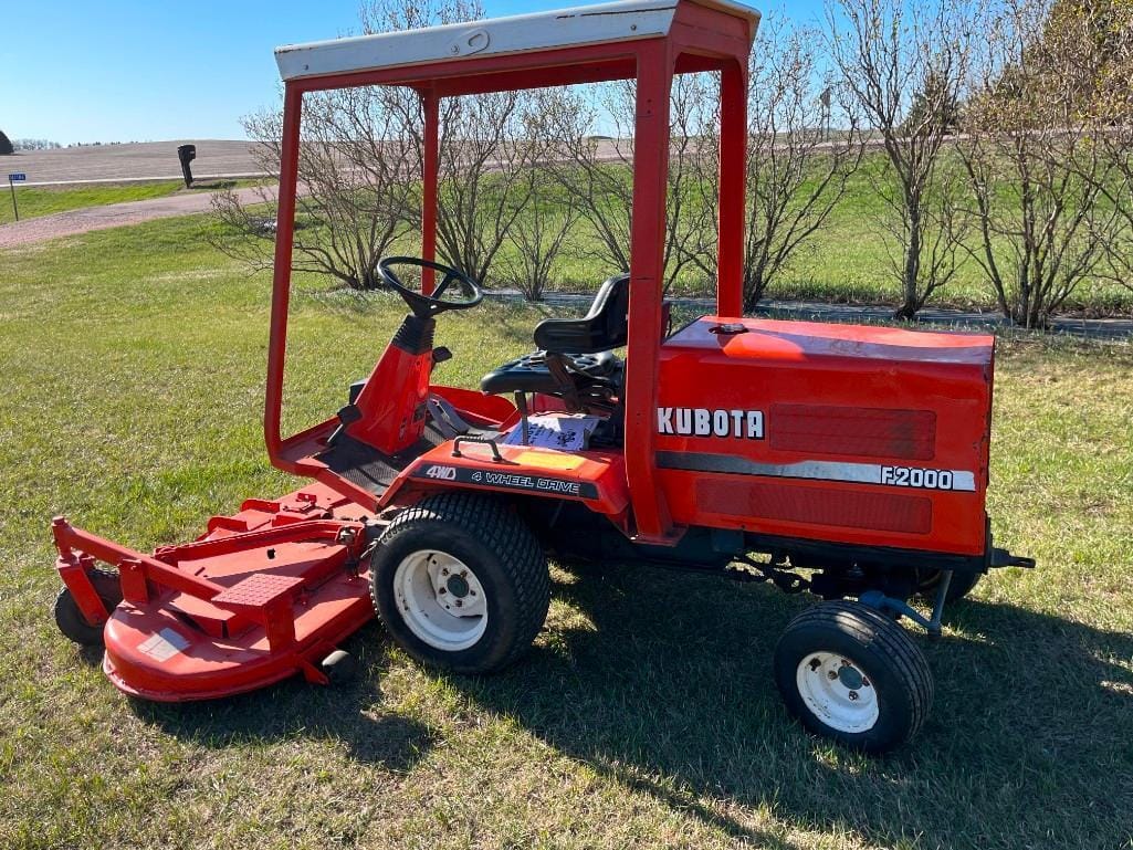 Main image Kubota F2000