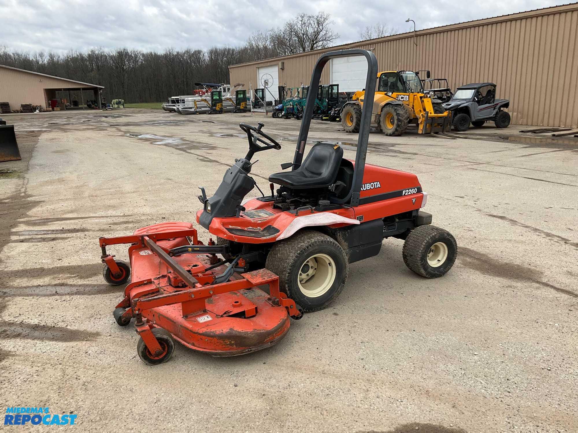 Main image Kubota F2260