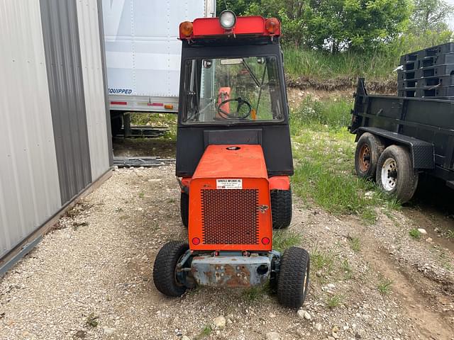 Image of Kubota F2400 equipment image 4