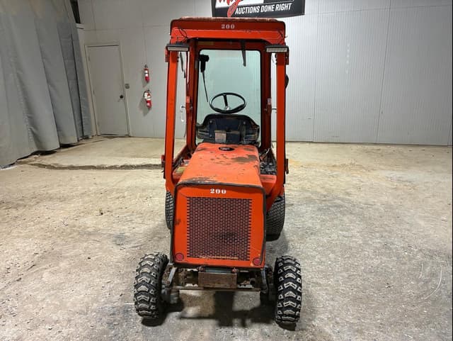 Image of Kubota F2400 equipment image 4