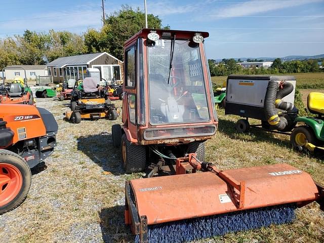 Image of Kubota F2560 equipment image 1