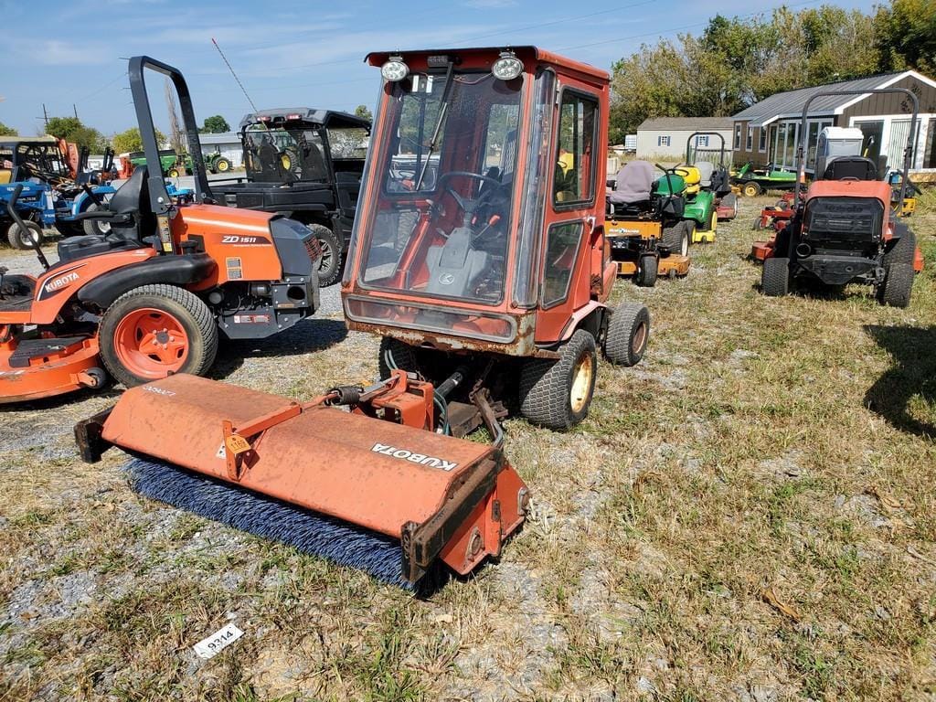 Main image Kubota F2560