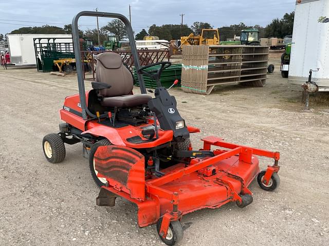 Image of Kubota F2560 equipment image 3