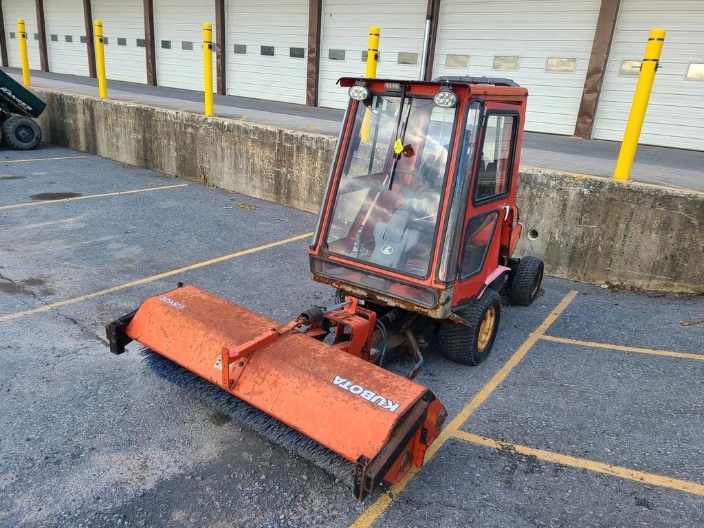 Main image Kubota F2560