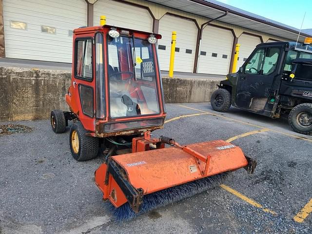 Image of Kubota F2560 equipment image 1