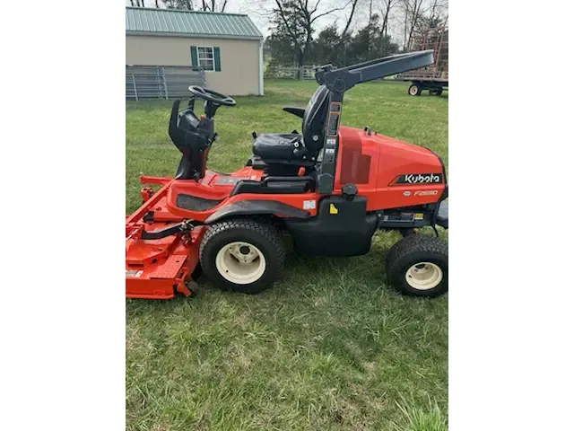 Kubota F2690 Equipment Image0