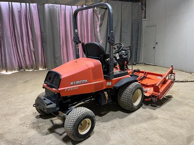 Image of Kubota F2690 equipment image 4