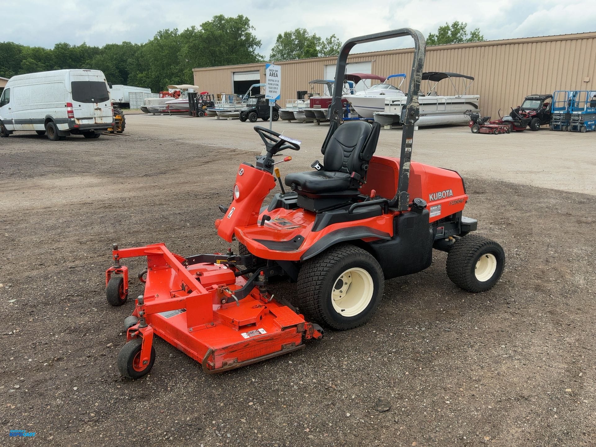 Kubota F2880 Equipment Image0