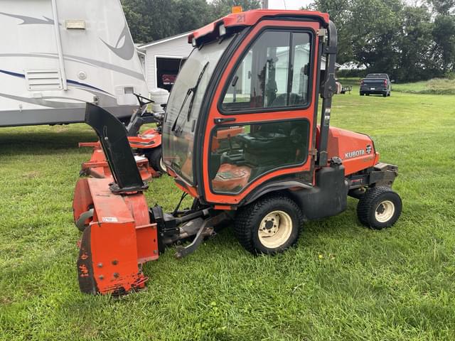 Image of Kubota F2880 equipment image 1