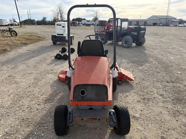 Image of Kubota F3060 equipment image 3