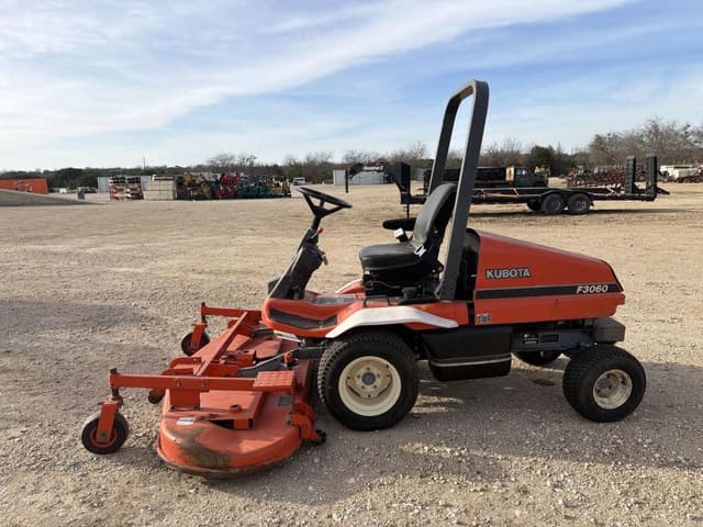 Image of Kubota F3060 equipment image 1
