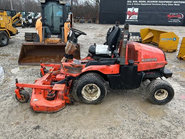 Image of Kubota F3680 equipment image 3