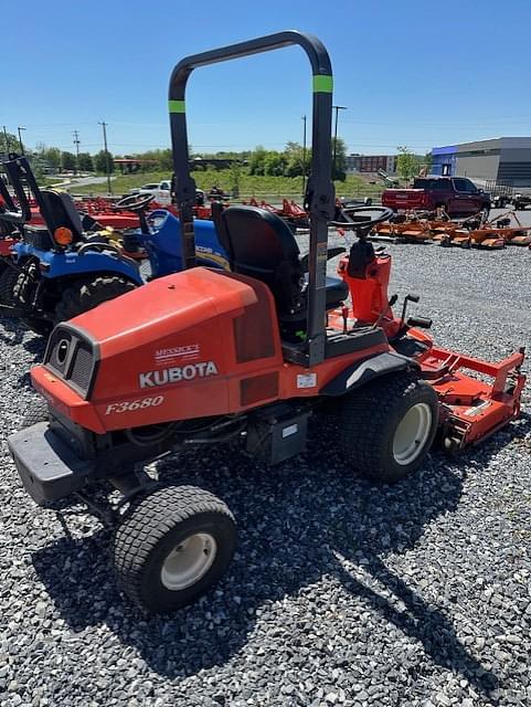 Image of Kubota F3680 equipment image 3