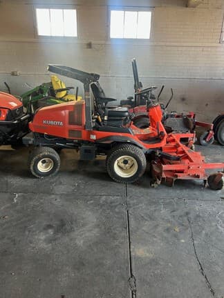 Image of Kubota F3680 equipment image 2