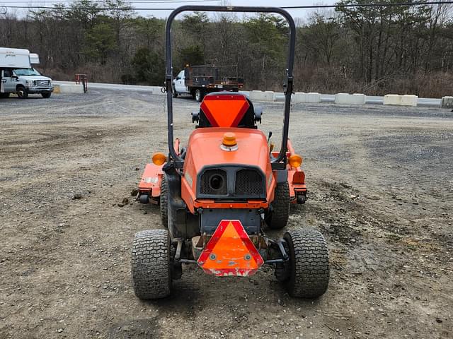 Image of Kubota F3680 equipment image 3