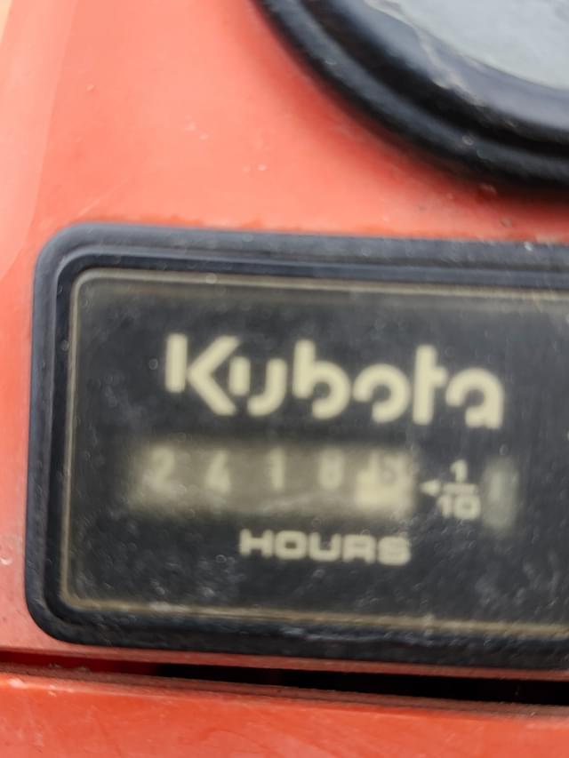 Image of Kubota F3680 equipment image 4