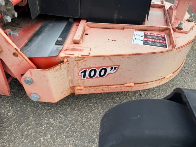 Image of Kubota F3680 equipment image 3