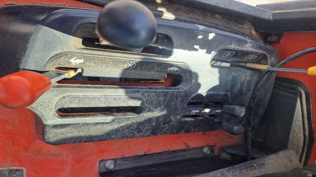 Image of Kubota F3990 equipment image 3