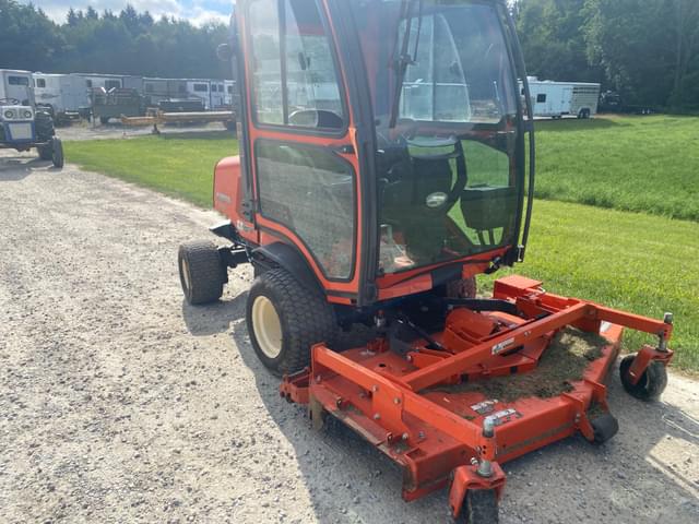 Image of Kubota F3990 equipment image 1