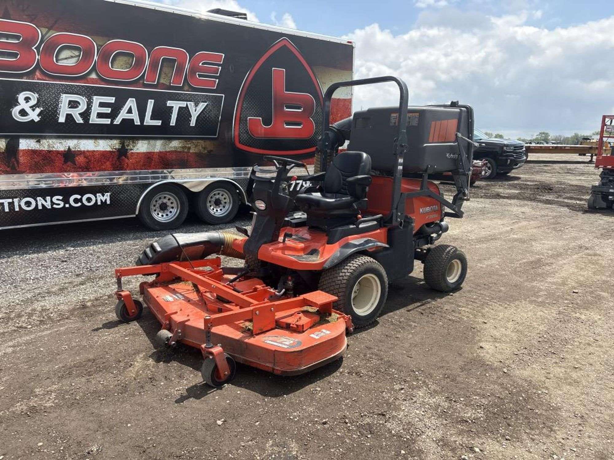 Kubota F3990 Equipment Image0