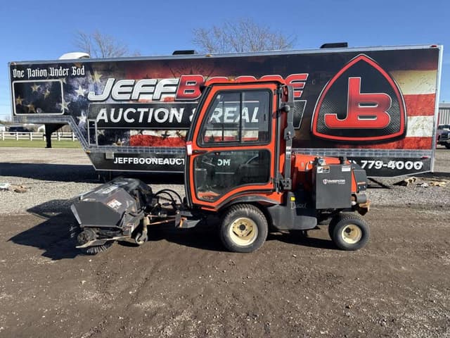 Image of Kubota F3990 equipment image 1