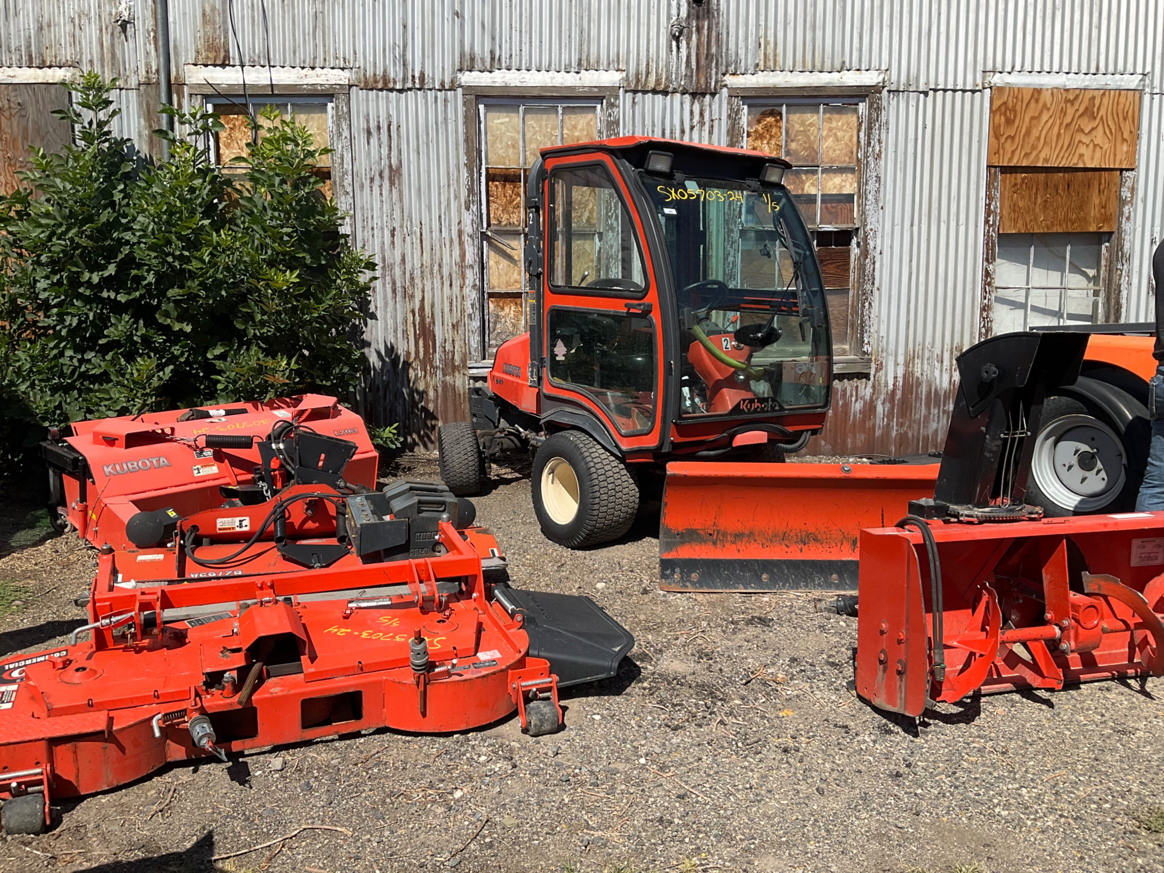 Main image Kubota F680
