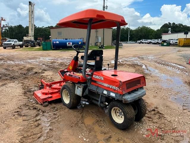 Image of Kubota FZ2100 equipment image 2