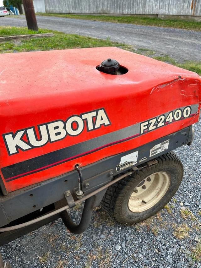 Image of Kubota FZ2400 equipment image 3