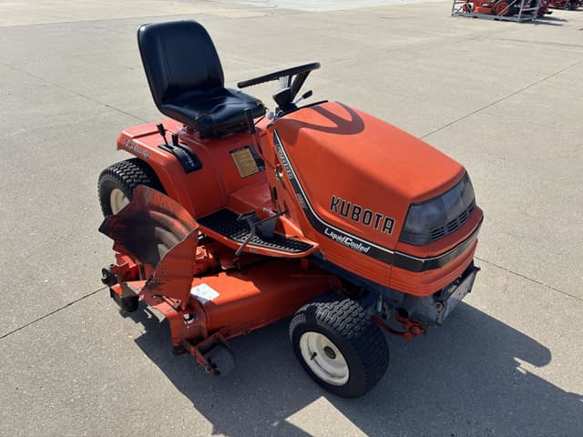 Image of Kubota G2000 equipment image 3