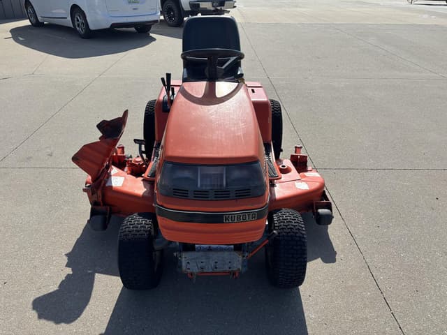 Image of Kubota G2000 equipment image 2