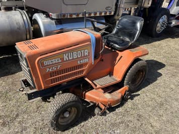 Main image Kubota G4200