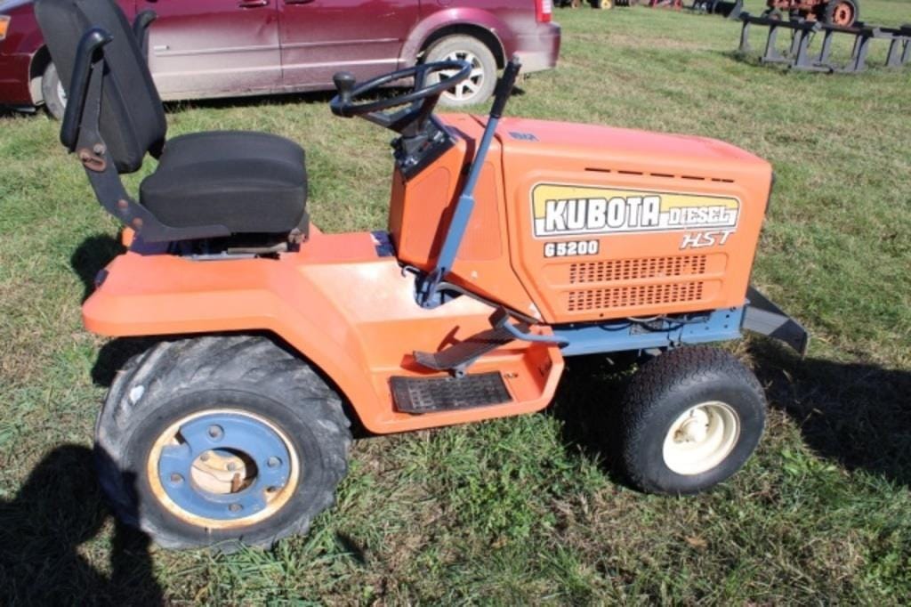 Main image Kubota G5200