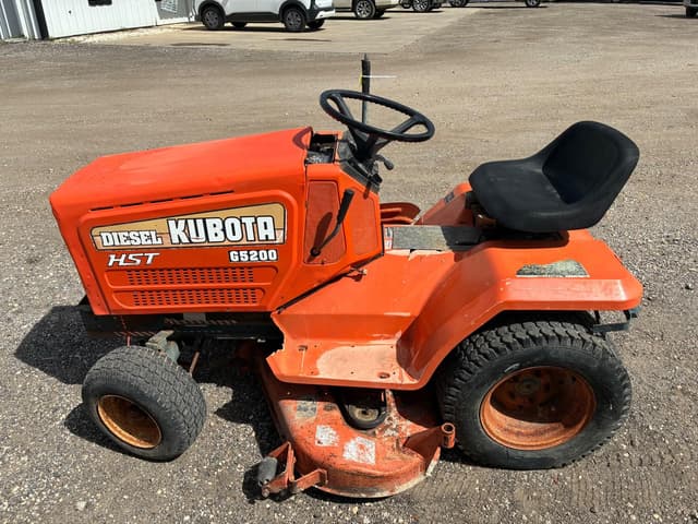 Image of Kubota G5200 equipment image 2