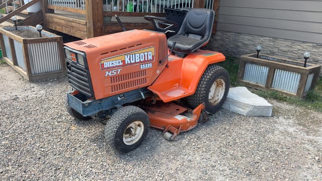 Image of Kubota G5200 equipment image 1