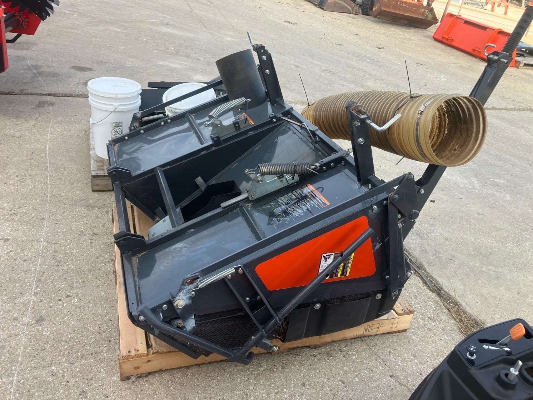 2020 Kubota ZD1211L Equipment Image0