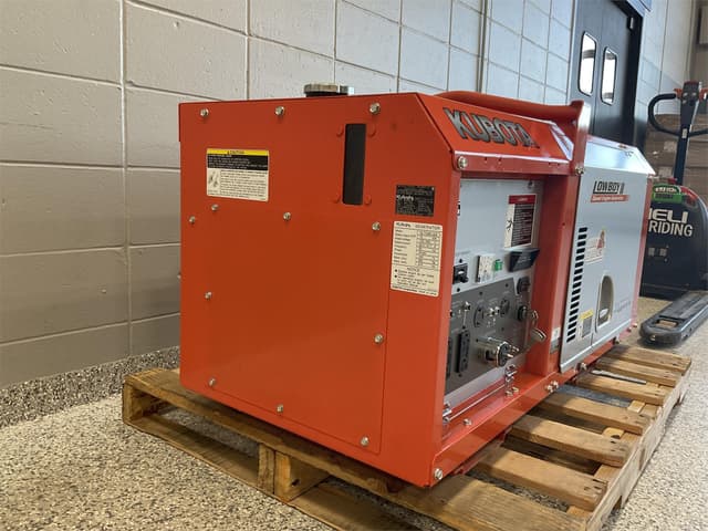 Image of Kubota GL11000 equipment image 2