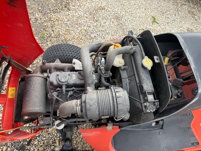 Image of Kubota GR2100 equipment image 3