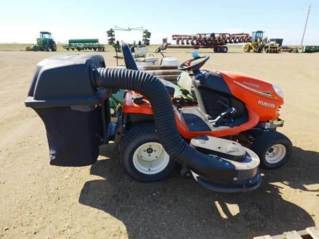 Image of Kubota GR2120 equipment image 2