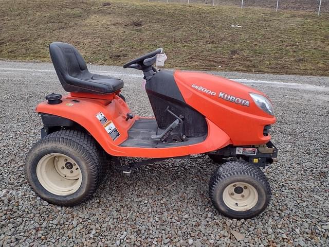 Image of Kubota GR2000 equipment image 2