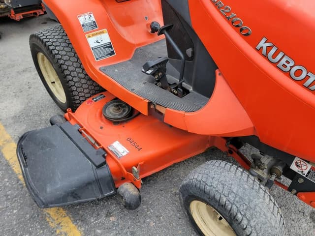Image of Kubota GR2100 equipment image 4