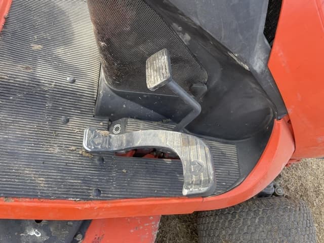 Image of Kubota GR2100 equipment image 3