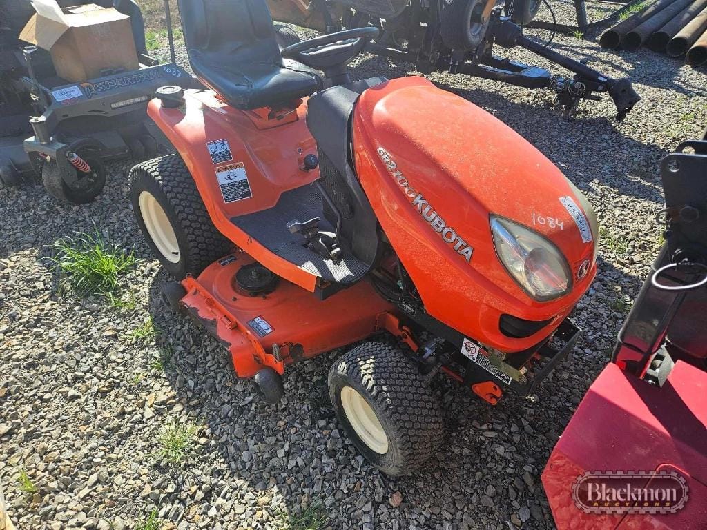 Kubota GR2100 Equipment Image0