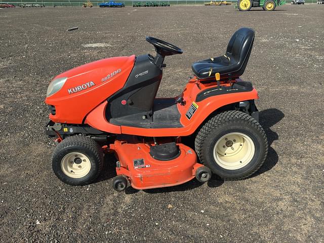 Image of Kubota GR2100 equipment image 1